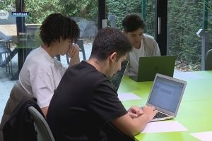 Summer School Antwerp Belgium | Courses for Teens | OWL Academy