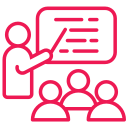 Pink line-style icon showing a teacher and a small group of students, representing small class sizes.